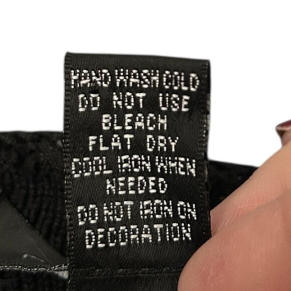 Cable & Gauge Collection Silk Blend Embellished Cardigan Womens XL Black Beaded - Picture 7 of 7